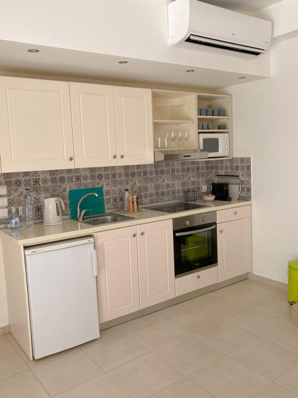 Nostrana Village Apartments Koskinou  Room photo